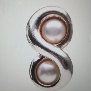 Tiffany & Co 925 Sterling Silver Infinity Swirl Pearl Stud Earring 1